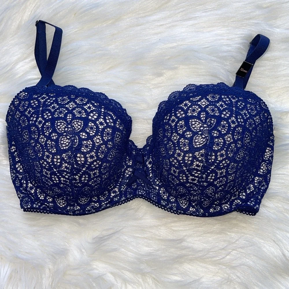 Victoria’s Secret Dream Angel Lined Demi Bra.size 32DDD. NWT Regular price 59.5$